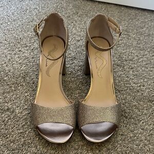 “Enrica” block heel sandals